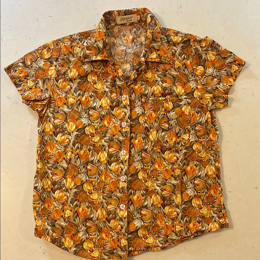 Vintage orange floral cap sleeve button down shirt, Size S, 18” ptp. 100% cotton